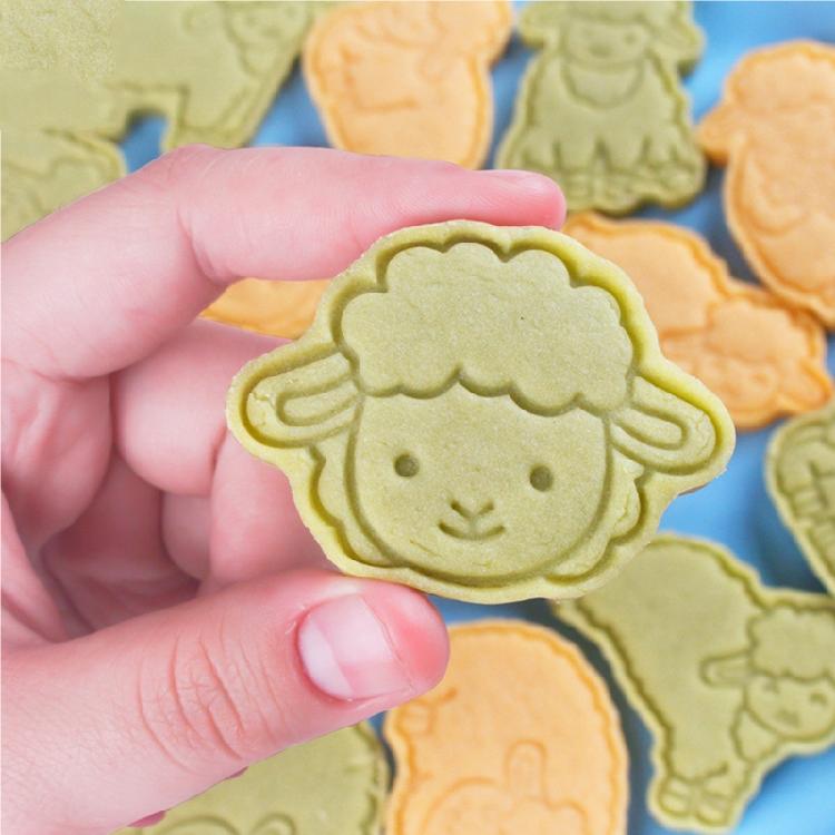 8 Pieces Cookie Cutters Sheep Shaped Biscuit Mold Kitchen Tools Plastic Material