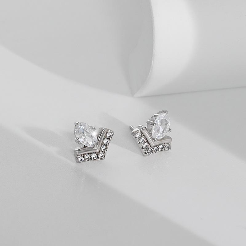 

Серьги Wishing из розового золота, антиаллергенные, перевернутые треугольные серьги с каплями из бриллиантов