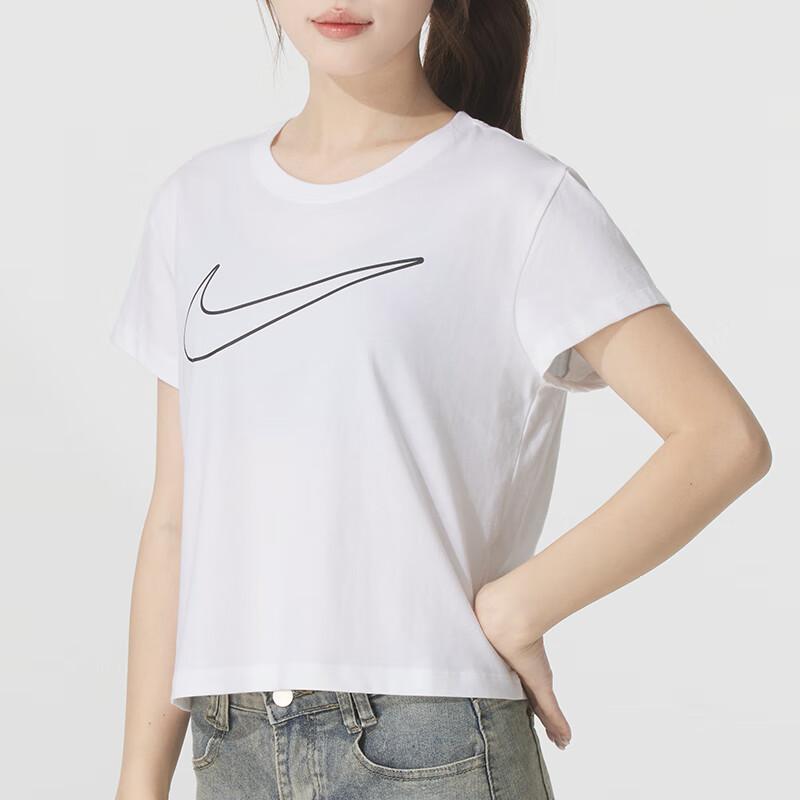 Nike Sportswear Women's Short-Sleeve Graphic T-Shirt HV5003-100