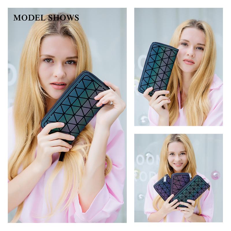 Zhai San Yisheng Damplånbok med Geometriskt Mönster i Reflekterande Siden