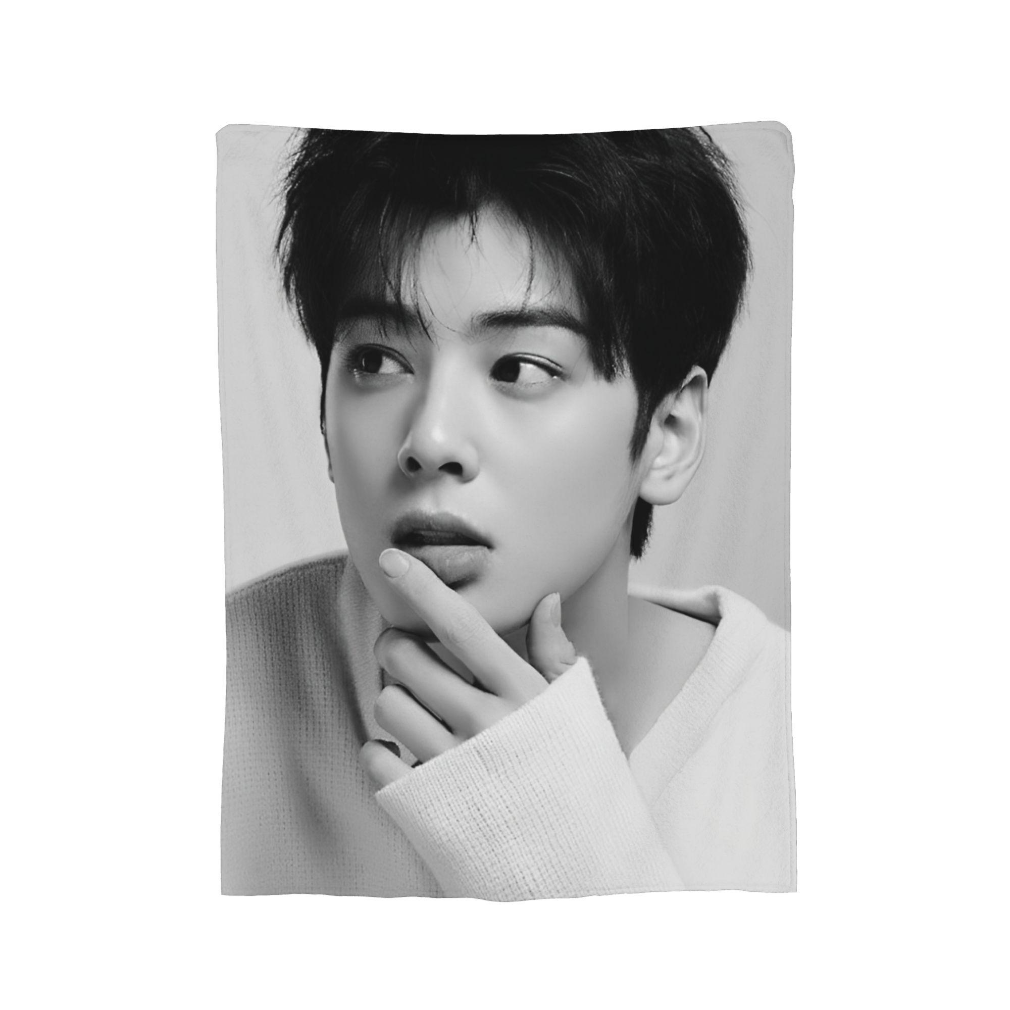 

Cha Eun Woo Blanket Coral Fleece Plush Winter Kpop Portable Lightweight Thin Throw Blankets for Bedding Couch Quilt 30x40in