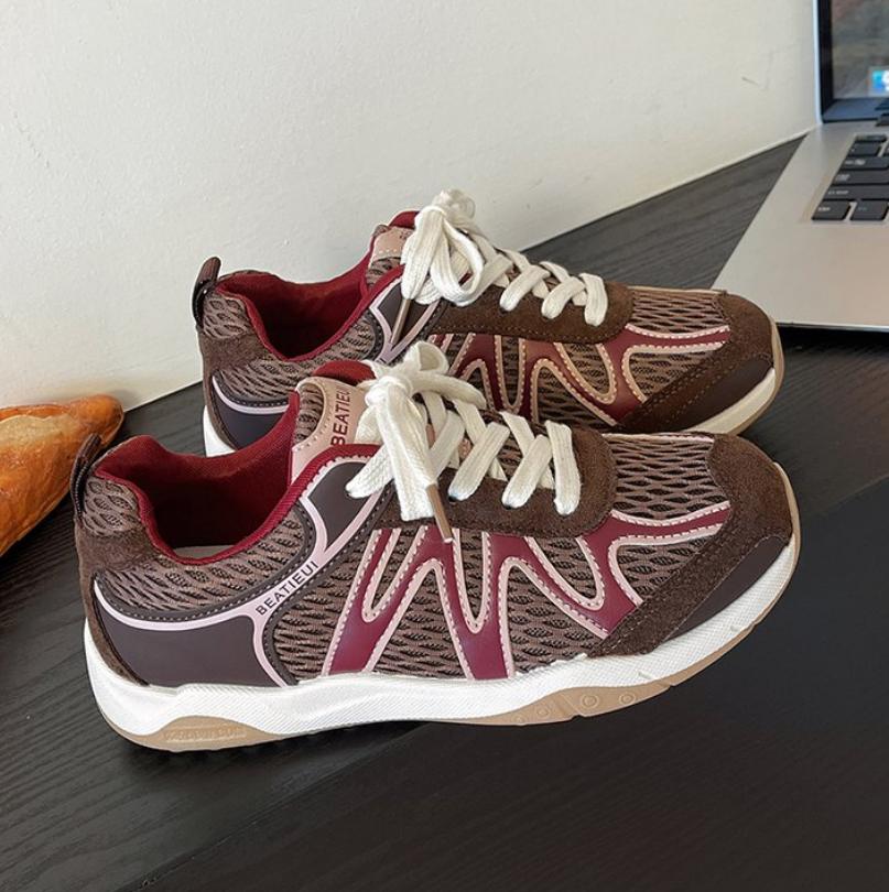 Baskets Femmes 2025 New Mesh Sneakers Women Designer Retro Running Shoes Fashion Breathable Women's Sports Shoes Tenis Feminino