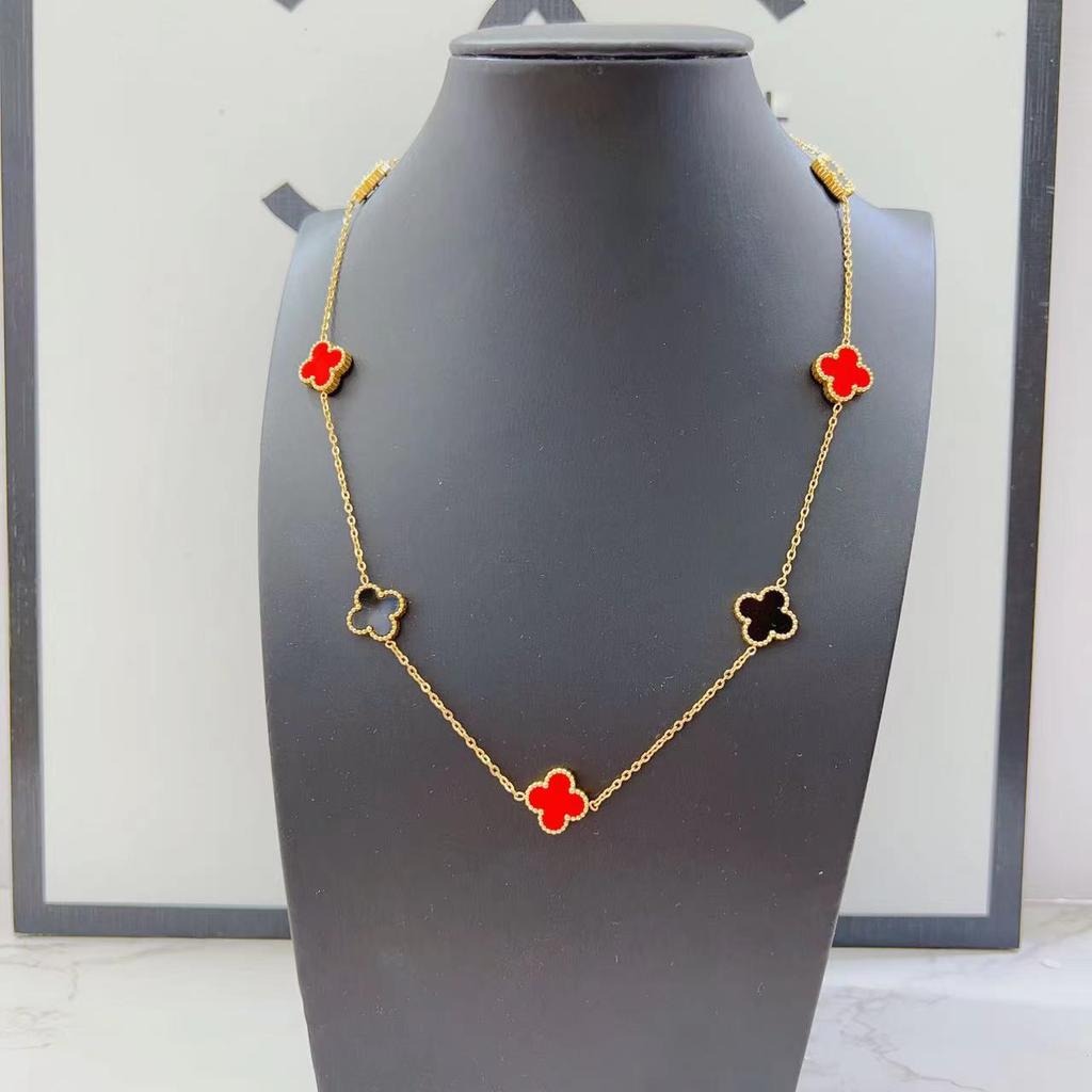 Lucky Four Leaf Grass High Grade Titanium Steel Necklace