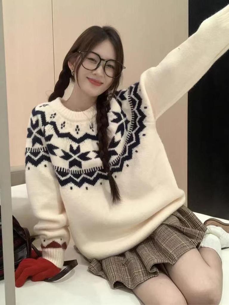 2026 Women's Fair Isle Wool Sweater Pullover, Round Neck, Age-Reducing Academic Style, Thick Base Layer, Pairs with JK.