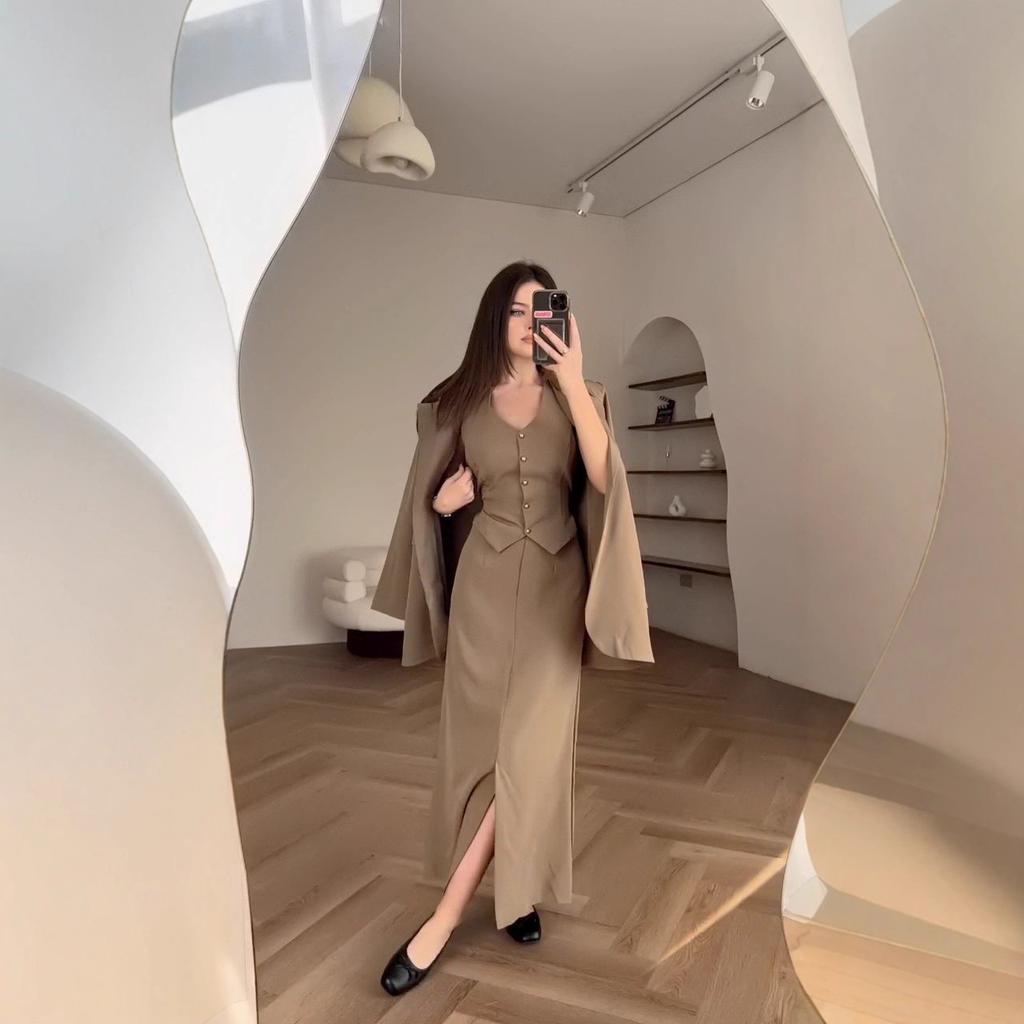 2025 European Beautiful Woman Amazon Button U-neck Vest Top Coat High Waist Hip A-shaped Skirt Temperament Suit
