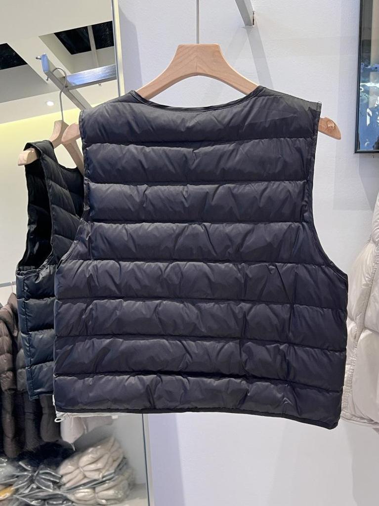 Women's Lightweight V-Neck Ribbed Down Vest for Autumn/Winter, Versatile Short Design.