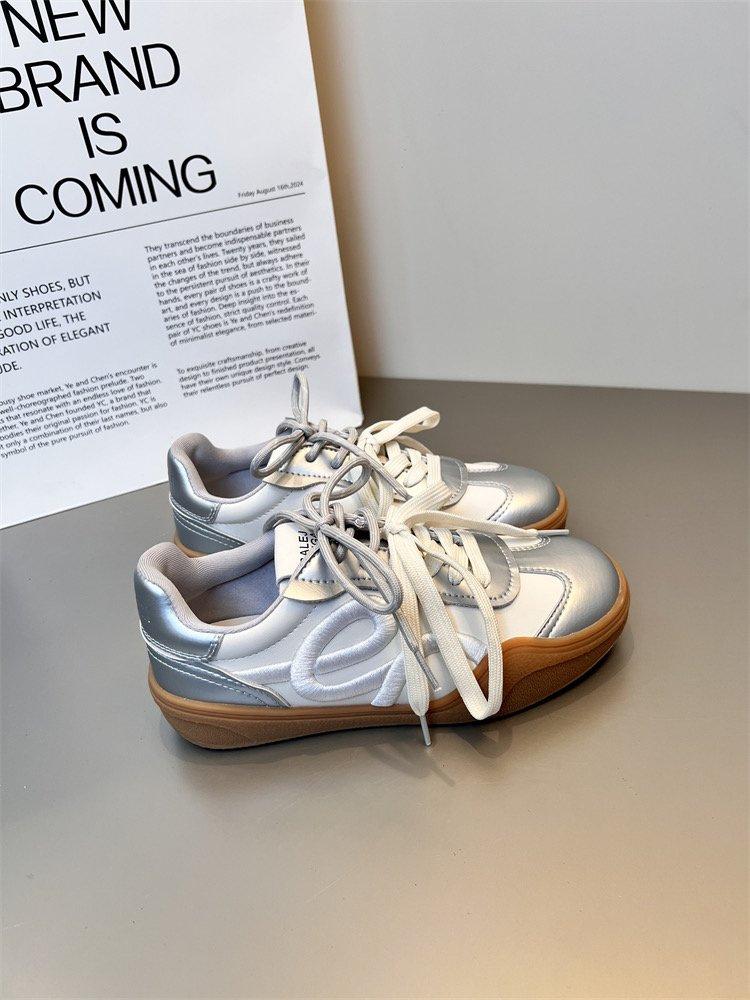 Zhao Zhaoyi same red German training shoes women's 2025 early spring new leather embroidery platform casual sports shoes board shoes