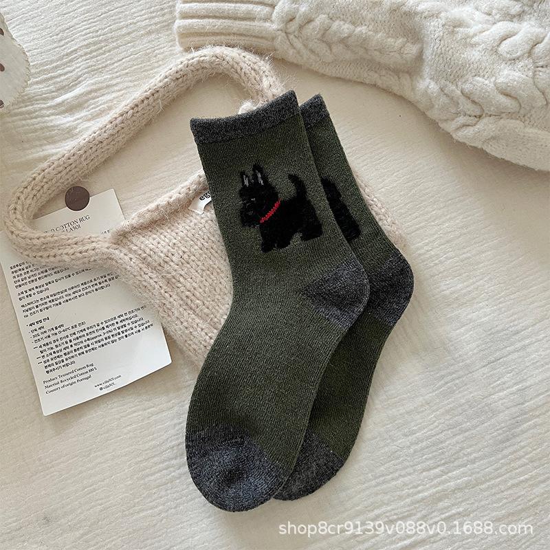 Autumn and Winter Japanese Warm Thickened Mid-calf Socks Puppy Cotton Wool Socks Female