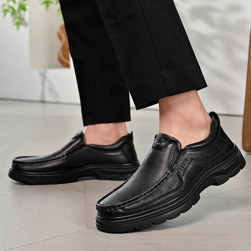 Klasické Pánské Společenské Boty z Pravé Kůže Ručně Šité Pánské 2024 Novinka Mokasíny Pánské Obchodní Společenská Obuv Značková Pánská Nazouvací Obuv