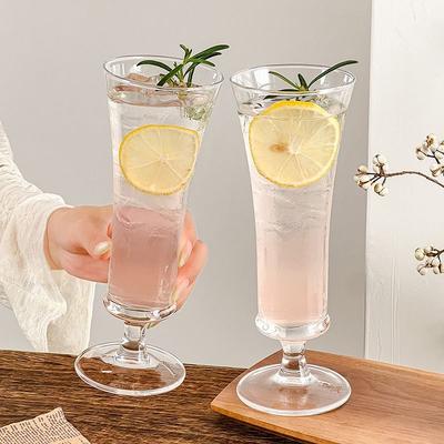 Tazze e bicchieri – Bicchieri e calici