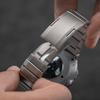 Edelstahlarmband für Samsung Galaxy Watch 8/8 Classic Gebogenes Anschlussdesign für Galaxy Ultra 2025/ 47mm Business-Armband