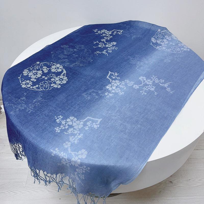 Linen Tie-Dye Scarf Gradual Change Blue Dye Batik Scarf Women'S Style Shawl Fringed Warm Silk Scarf