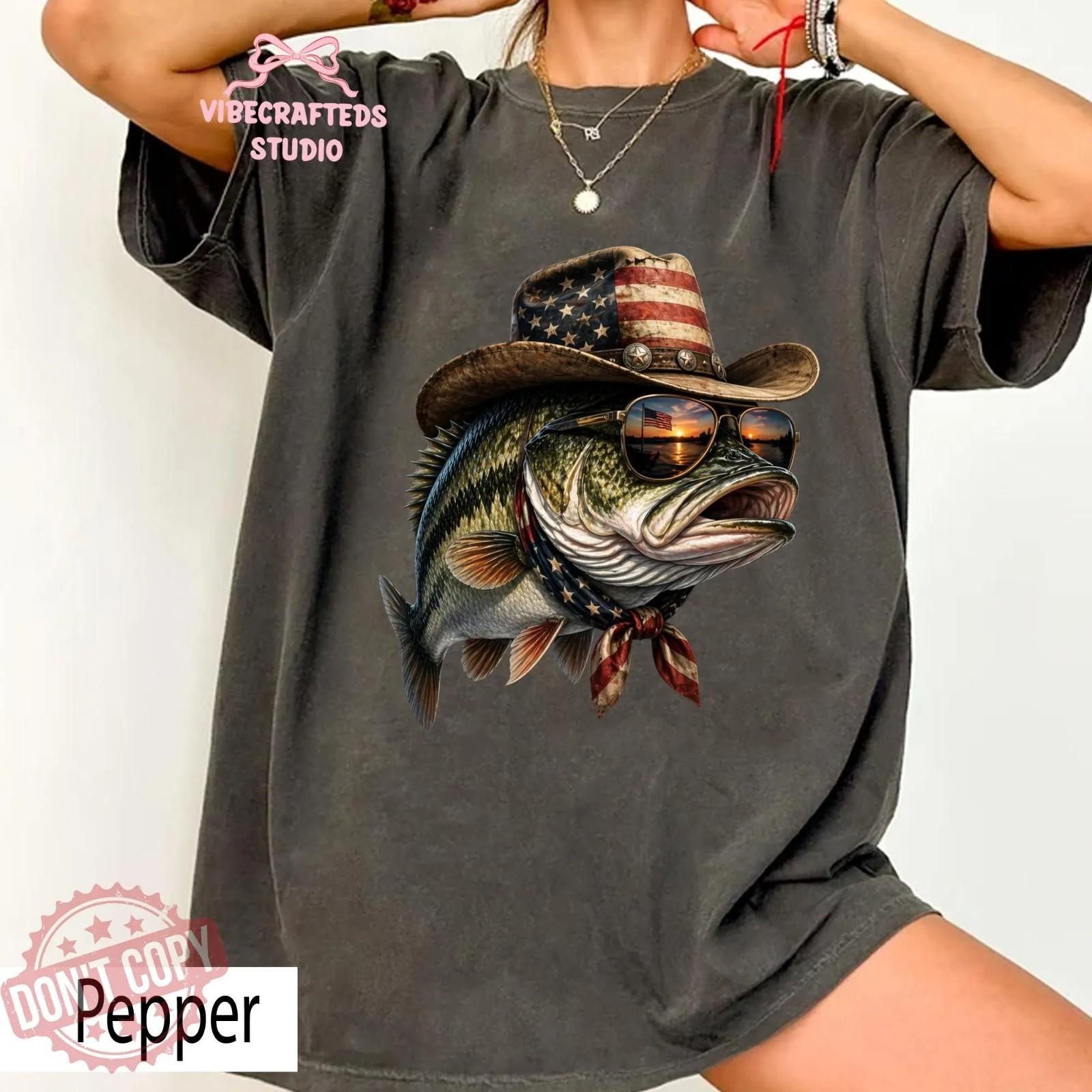 Funny Fishing 4th of July Patriotic Bass Fisherman Tee, American Flag T-Shirt M
