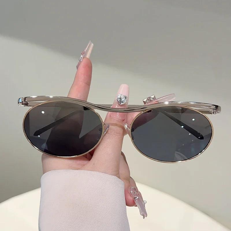KAMMPT Vintage Oval Sunglasses New Fashion Metal Rim Gradient Outdoor Casual Shades Women Trendy Brand Design Sun Glasses