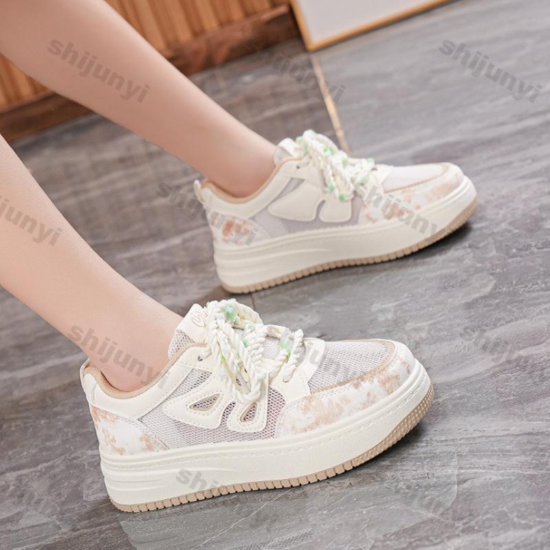 Damenschuhe 2026 Frühling Herbst Neu Atmungsaktives Mesh Rutschfeste Plateau-Sneaker Bequeme Absatzhöhenerhöhung Schnürung Freizeit-Schuhe