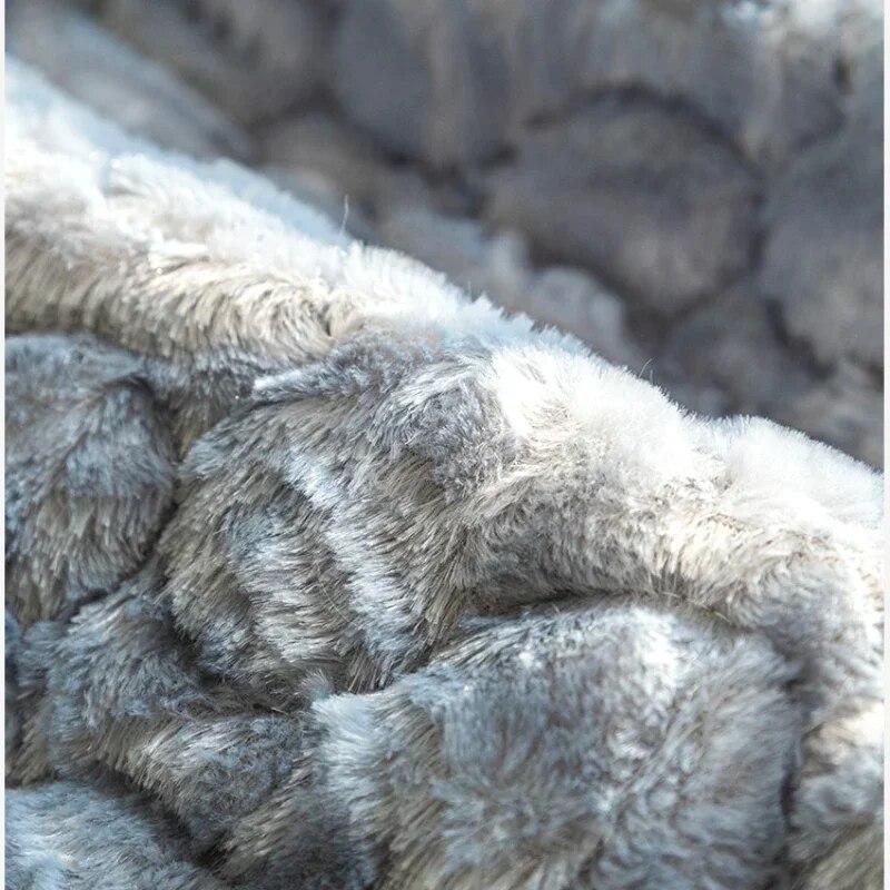 Solid Retro Rose Velvet Sofa Mat European Lace Trimmed Plush Sofa Cushion Leather Sofa Anti Slip Cover Dust Cover Cloth