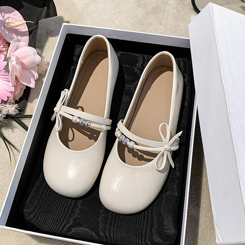French Mary Jane shoes women's white 2025 spring new fashion soft sole comfortable and not tired feet fairy style single shoes