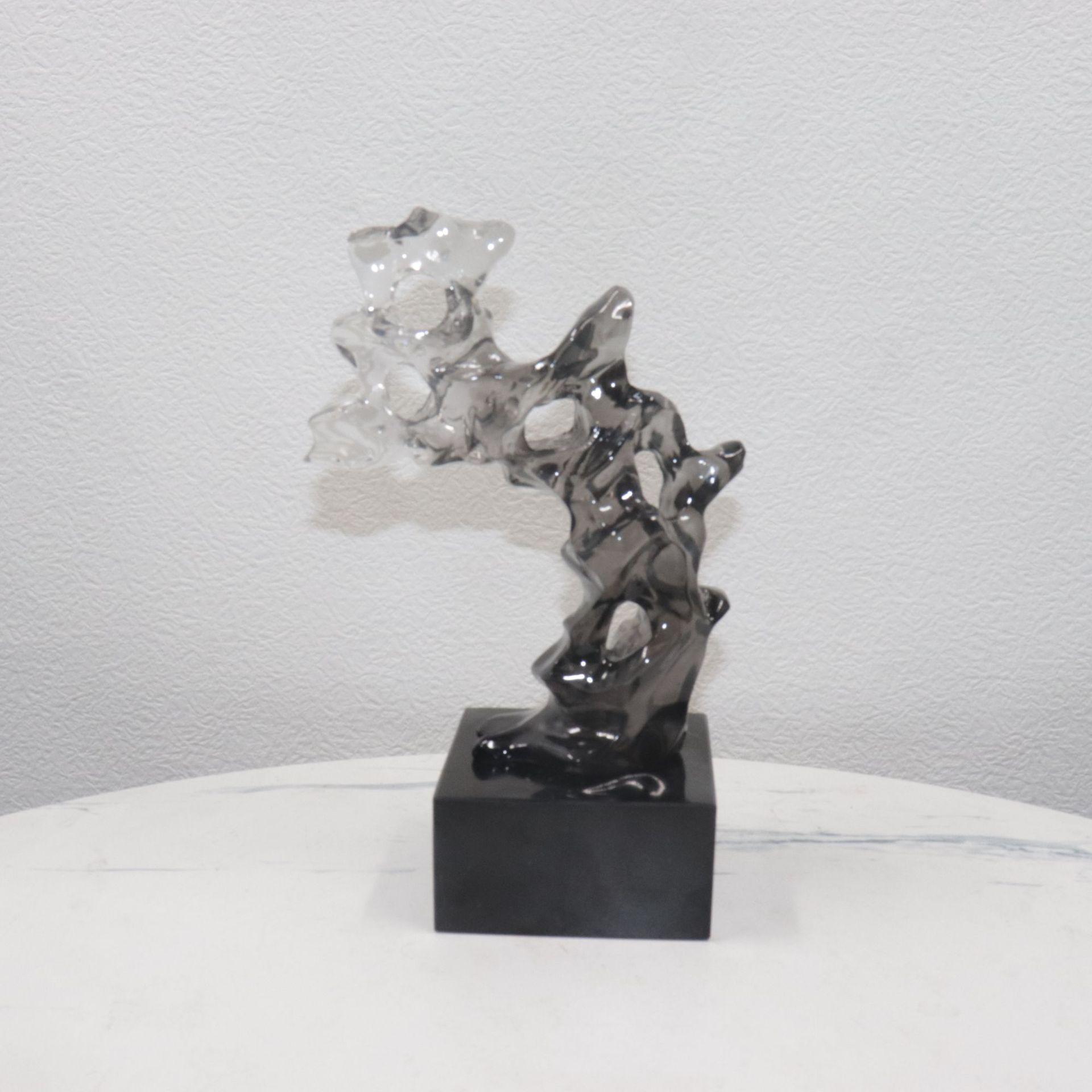 

Modern Transparent Taihu Stone Sculpture for Model Rooms, Offices, and Living Spaces