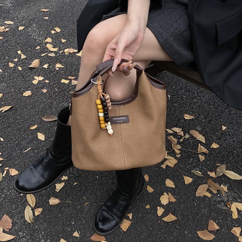 Premium Handbag Women's 2025 New Trendy Fashion Commuter Shoulder Bag Casual Versatile Messenger Bucket Bag