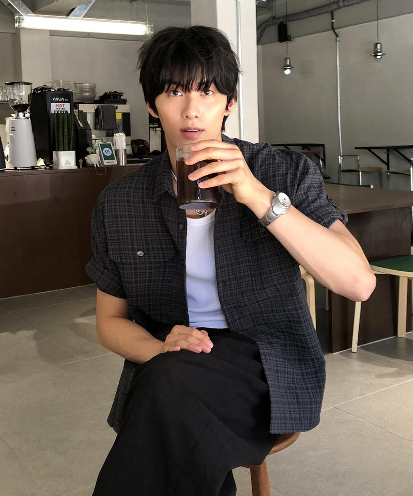 Dei [Summer] Roll-Up Two-Pocket Check Half Shirt