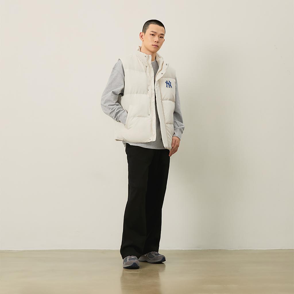 New MLB Preppy Style Collection New York Yankees FW24 Down Vest Unisex Dark Cream 3ADVV1046-50CRD
