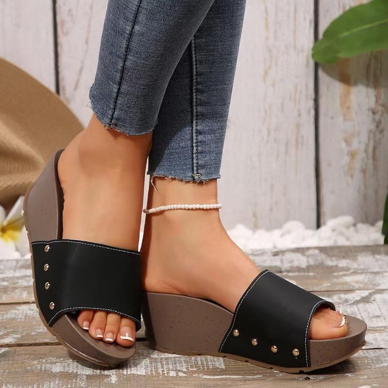 Fashion New Summer Women Sandals Square High Heels Platform Flock Casual Rivet Pumps Peep Toe Female Elegant Ladies Shoes Zapatos Mujer