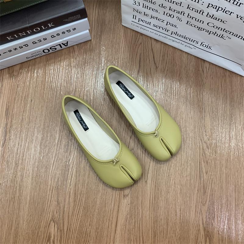 Fashion Bailamos Women Flats Tabi Ninja Shoes Woman Microfiber Leather Comfy Flats Split Toe Slippers Soft Bottom Loafers Solid Brief La