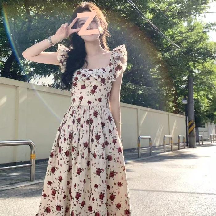 Coffee break French temperament flying sleeve dress floral 2026 summer small senior square neck dress women