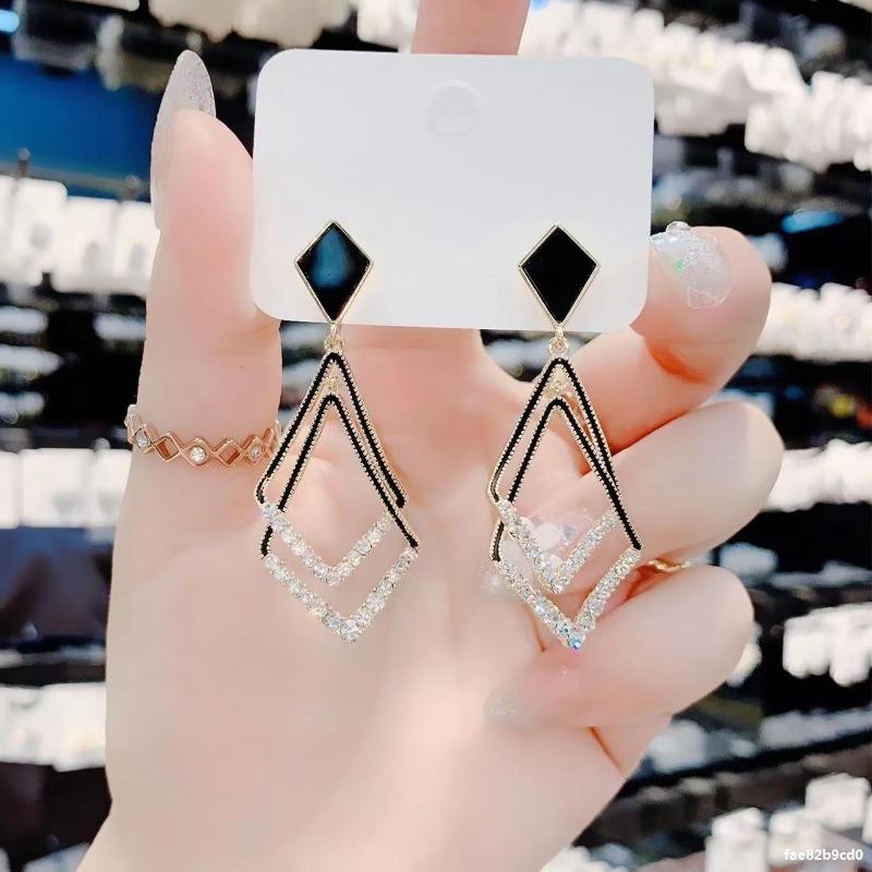 Black Double Layer Hollow Geometric Pendant Stud Earrings for Women New Style Elegant and Charming Ladies Wedding Party Jewelry