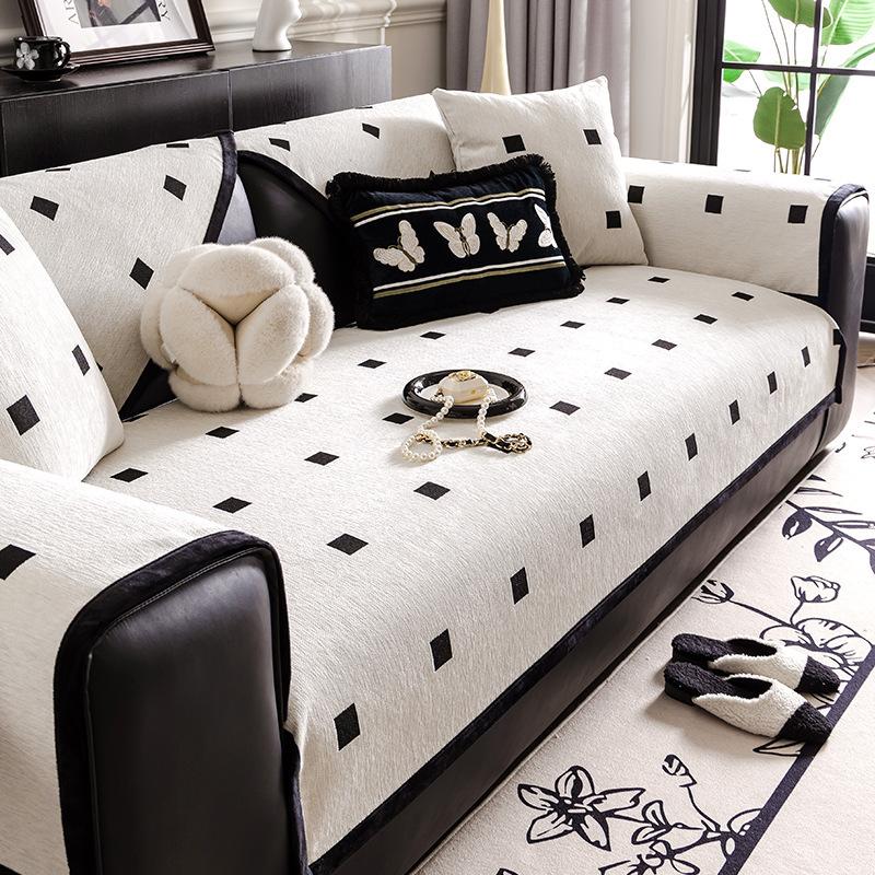 

New Chenille Xiaoxiangfeng Sofa Cushion, Universal Non-Slip In All Seasons, Advanced Sense, Straight Row Seat Cushion Cover Cover Cloth 70*70cm