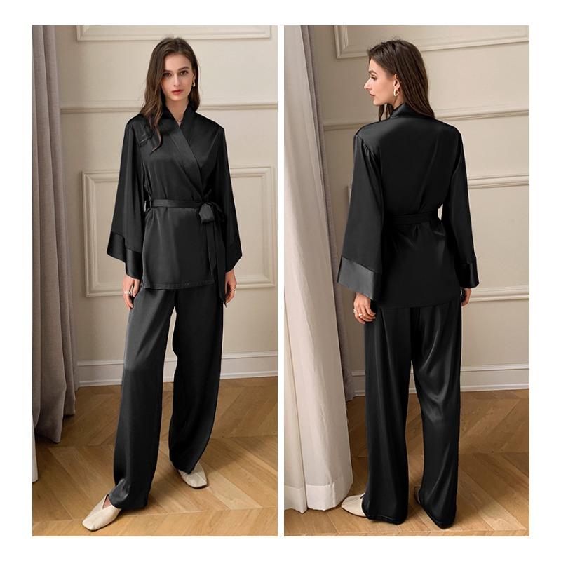 Cool and Lightweight Women's Satin Pajamas Set with French Style Design for Spring and Summer
