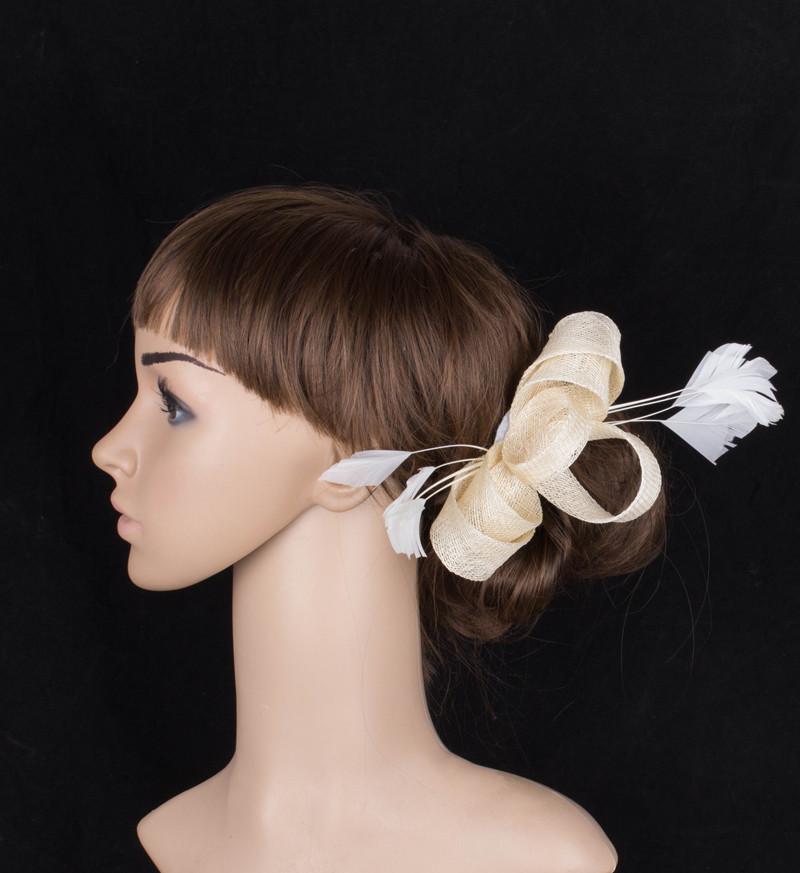 

European And American Hemp Yarn Feather Headgear Retro Bridal Hair Accessories Model Catwalk Banquet Photo