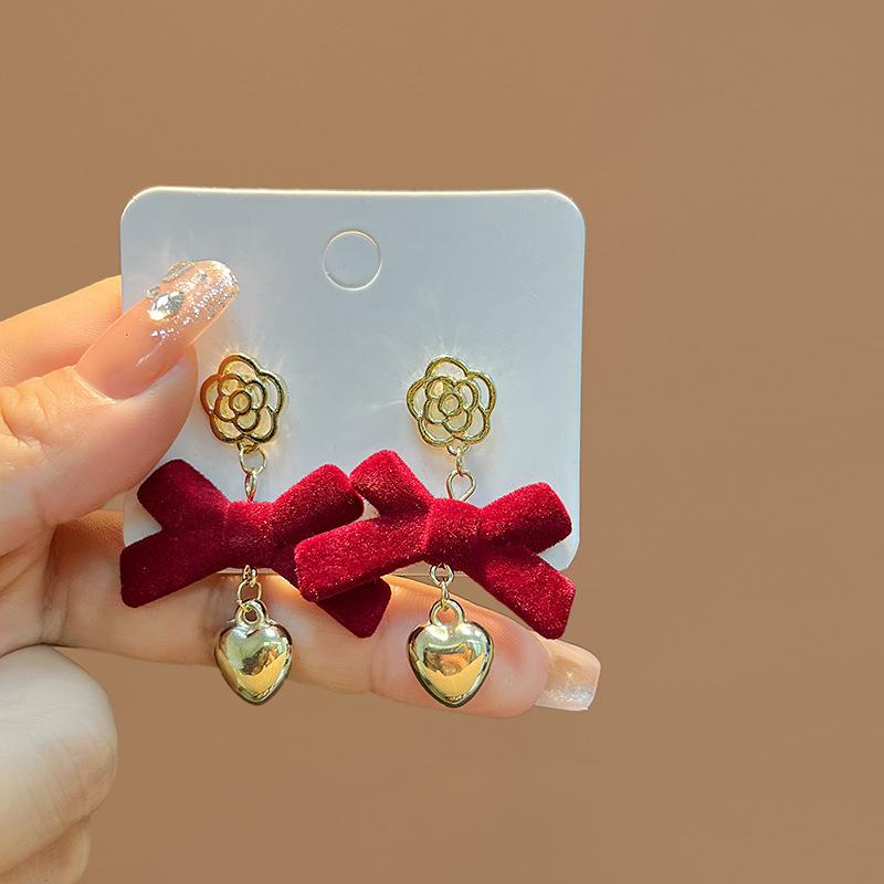 

Autumn And Winter Red Bow Pendant Flower Love Stud Earrings Festive Red Gentle Earrings Women