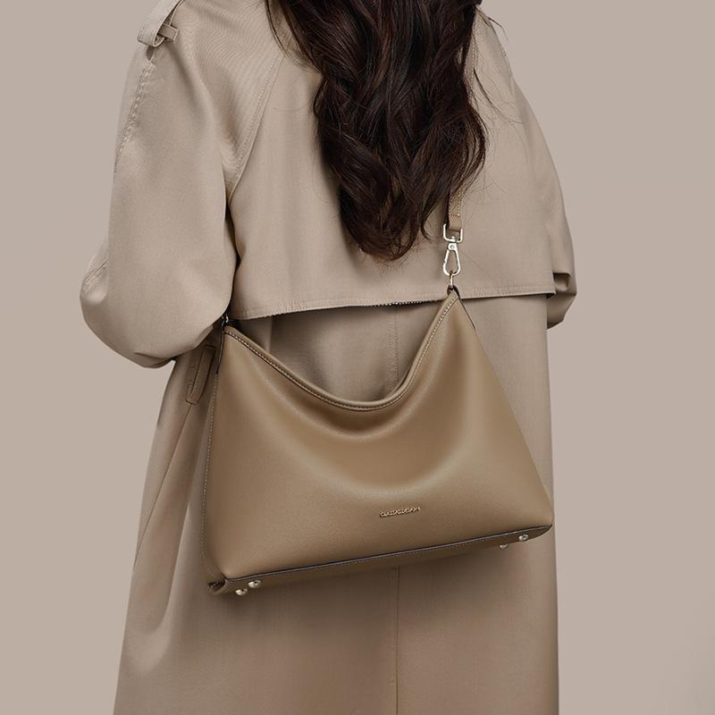 Bag Women'S Bag Leather Shoulder Armpit Bag Large Capacity Versatile Commuter Messenger Tote Bag