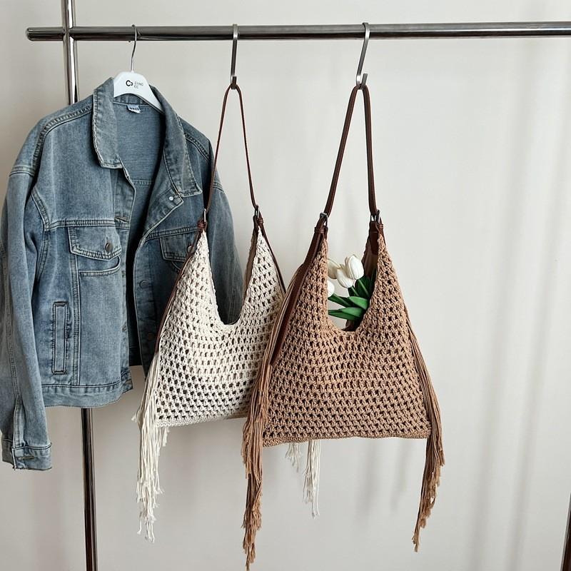 Vintage Style Wicker Handbag With Zipper Inner Pocket For Daily Casual Use