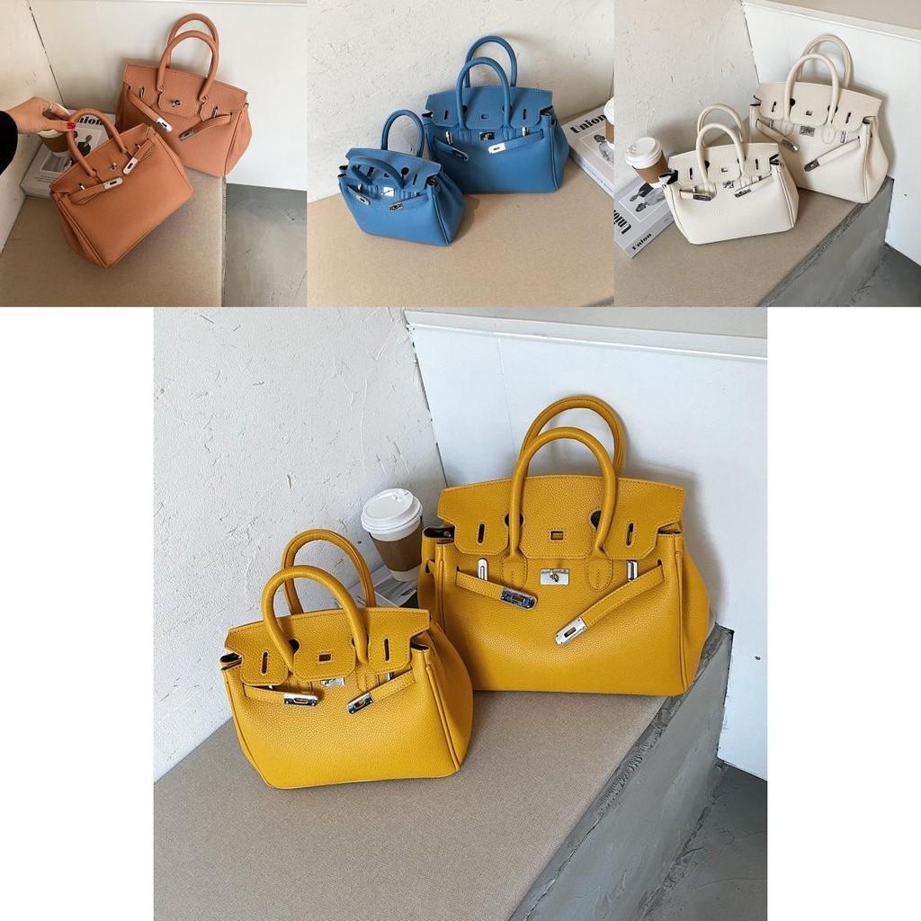 Stylish Large Capacity Tote Bag For Women With Fashionable Design And Versatile Use