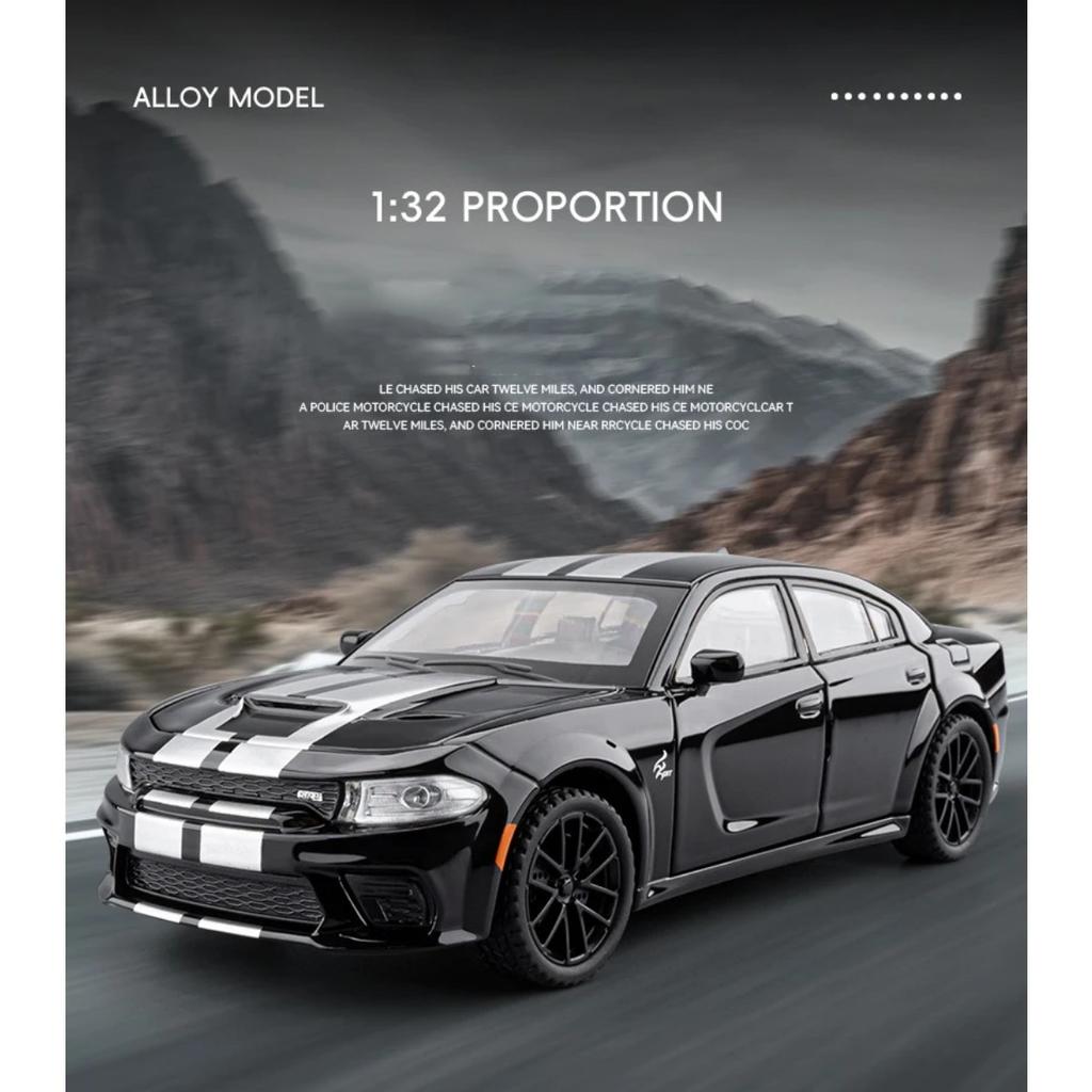 1/32 DODGE Charger SRT Hellcat Alloy Sports Car Model Diecast Muscle Racing Vehicles Car Model Simulation Sound Light Kids Gifts