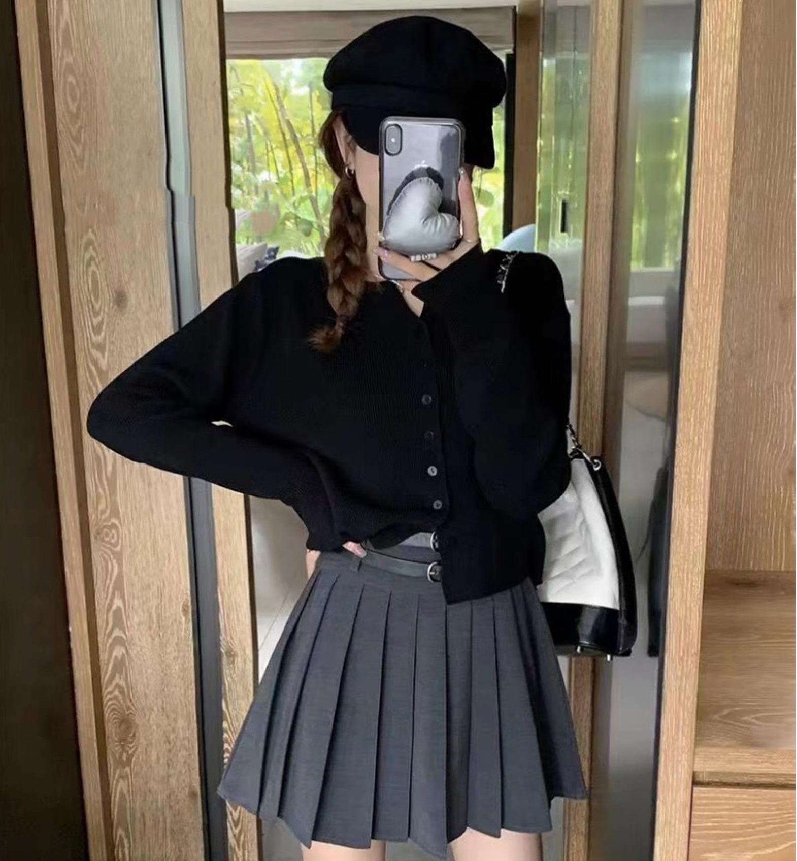 

Осень новый нежный и простой стиль однотонный однобортный вязаный кардиган женский повседневный универсальный свитер с круглым вырезом женский one size fits all чёрный