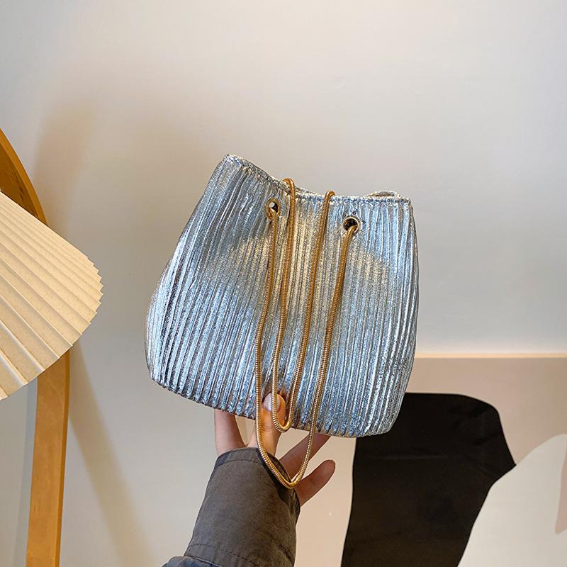 Women's Shoulder Bag New Chain Bucket Bag Underarm Bag Small Fragrance Bag Fashion and Casual Versatile Wrinkle Crossbody