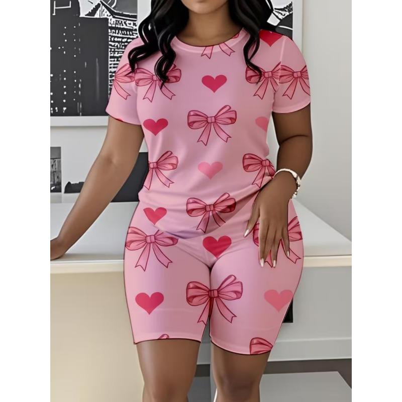 Completo da donna a maniche corte con pantaloncini