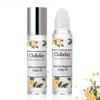Long-lasting floral scent, moisturizing and fine shimmer. Brightening and highlighting body oil. Roll-on design for easy application