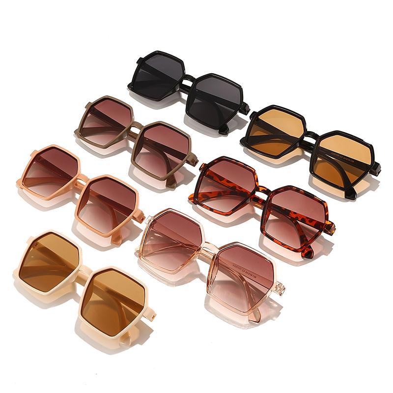 Men Women Oversized Sun Glasses Fashion Style Gradient Color Sunglasses Unisex Retro Square Frame Travel Goggle Shades Eyewear