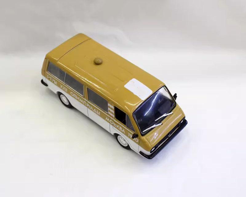 1:43 Latvian Van RAF 2203 Diecast Alloy Model Car Commemorative Edition Collection Model Decorative For Boy Gifts
