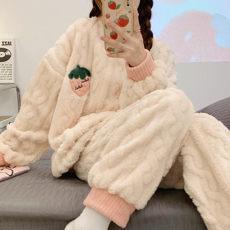Thickened Coral Velvet Plush Pajamas for Women - Long Sleeve Top with Round Neck, Pants Set,Warm Suit, Comfortable Casual Outfit for Autumn and Winter