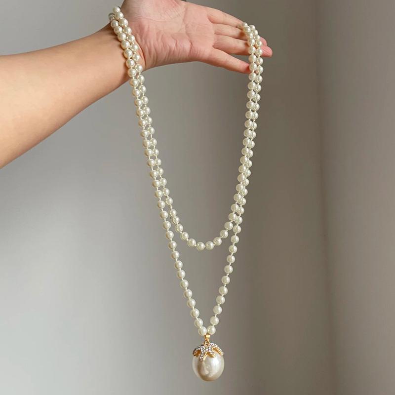French Retro Rhinestone Pearl Pendant Necklace - Elegant Fashion Clavicle Chain with High-End Feel