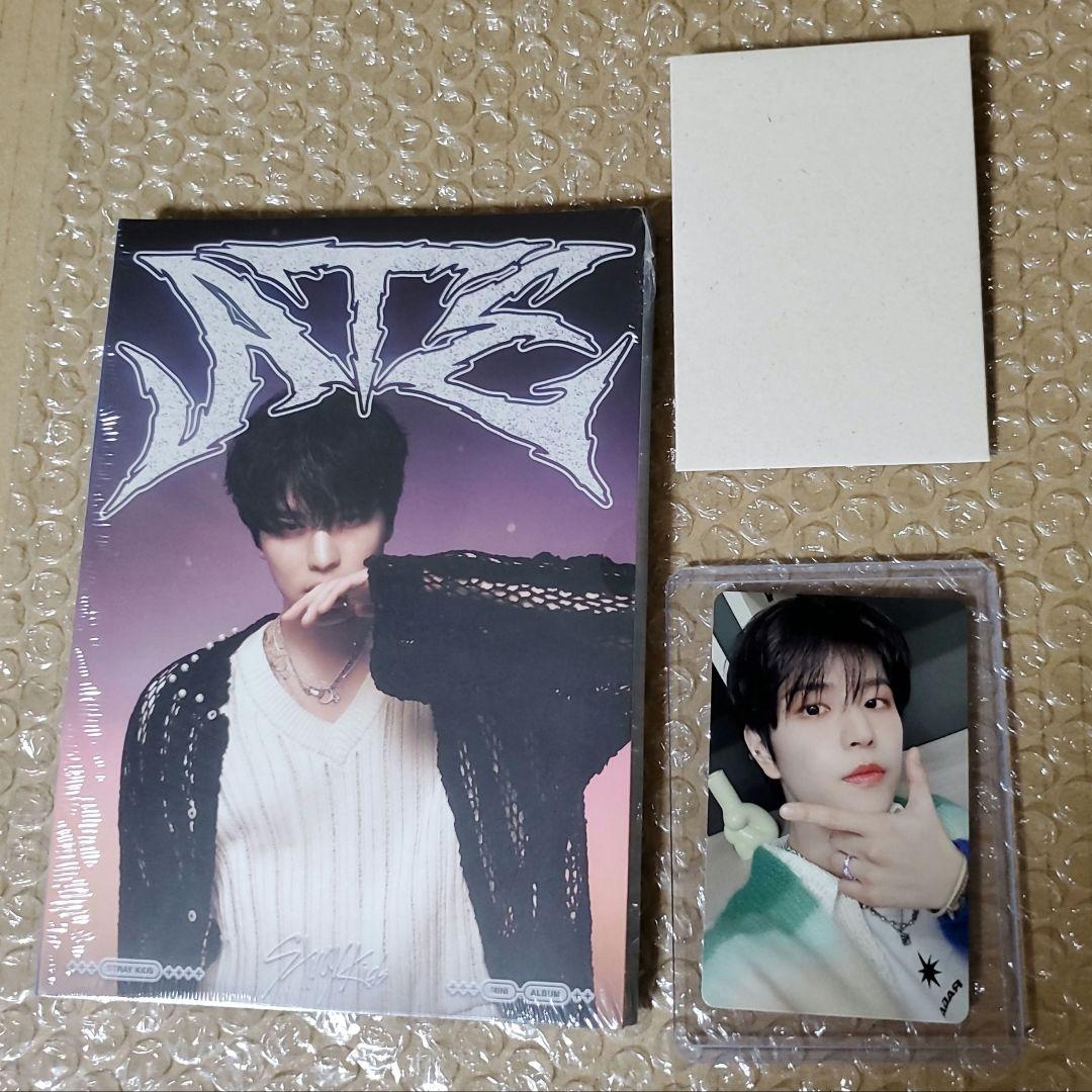 

[USED] Sukizu Seungmin album with JYP bonus