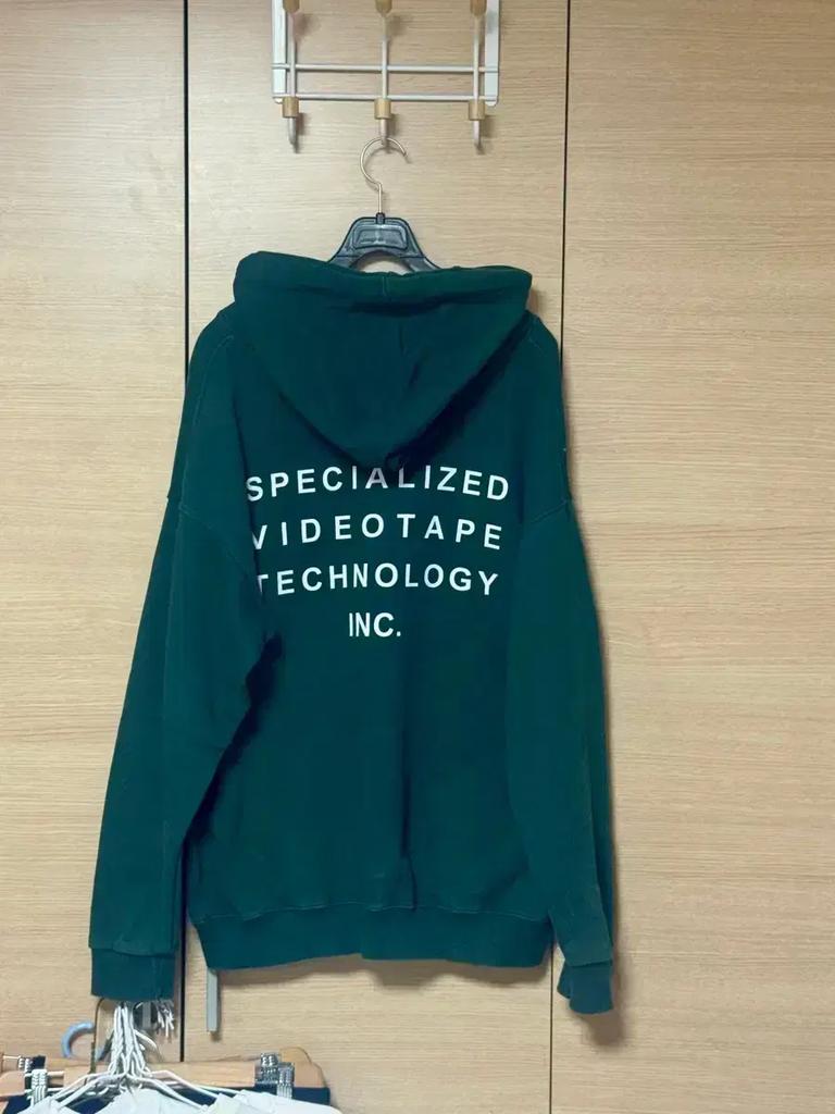 SEVENTEEN 2018 Caratland Caran MD Foodie (worn by Members In the Applause Video) Used