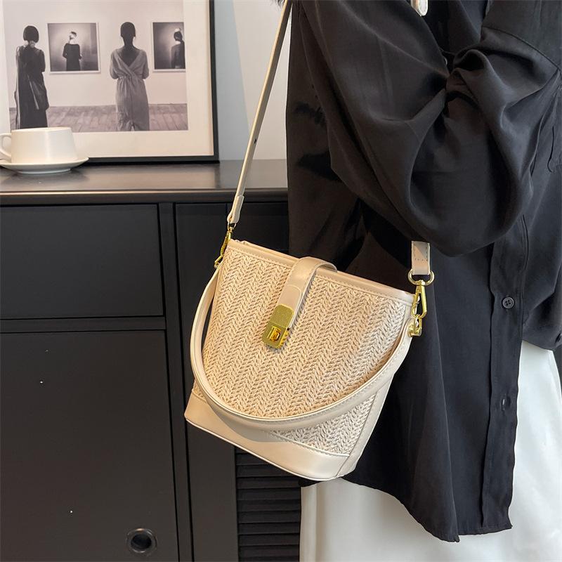 Bag Women's New Solid Color Messenger Bag Versatile Portable Bucket Bag