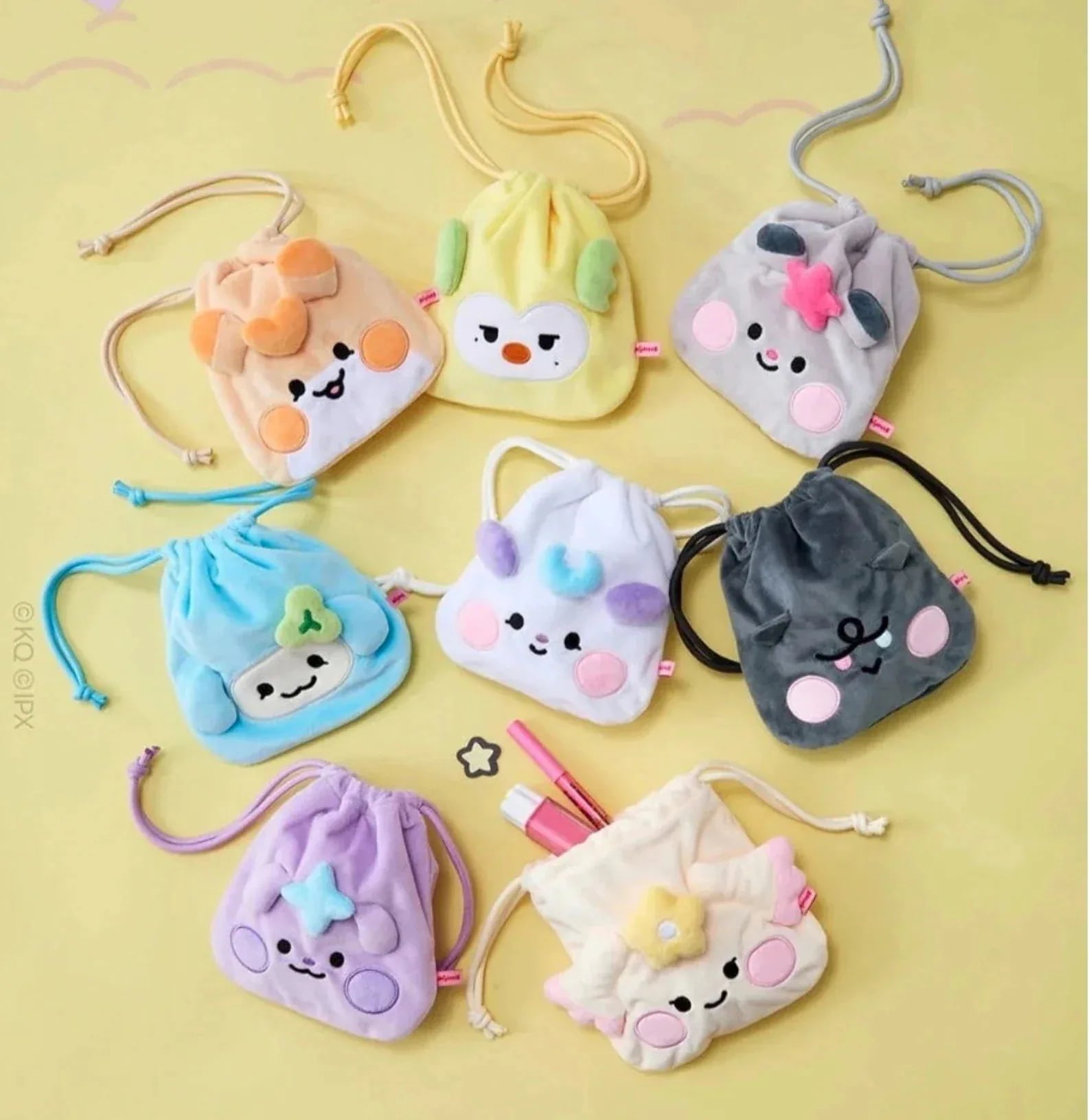 [Officieel] 2026 ATEEZ met LINE FRIENDS MIGHTEEZ WONDER ROOM POP-UP STORE Merchandise 033 STRING POUCH / DDeongyo