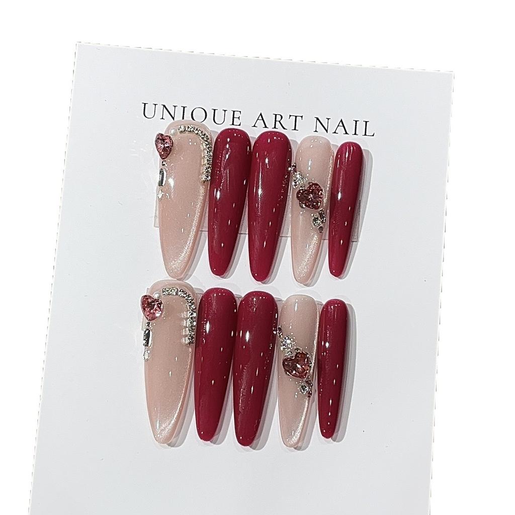 Berry Piece Rich Family's Delicious Sweet and Delicious White Berry Red Boutique Love Drill Wear Armor